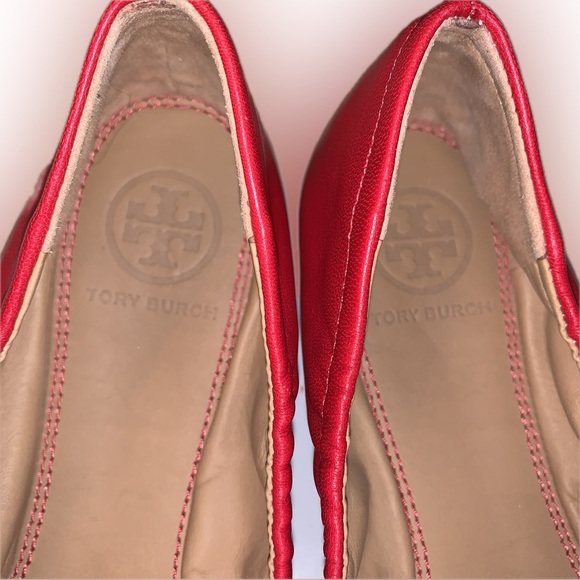 Tory Burch Minnie Toe Cap Red Azalea Pink Napa Leather Ballet Flats Gold Logo 6M - Picture 6 of 12